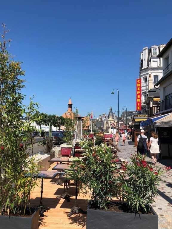 Les Parasols De Trouville Apartment Екстериор снимка