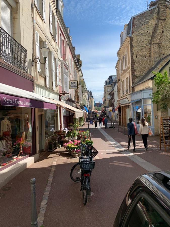 Les Parasols De Trouville Apartment Екстериор снимка